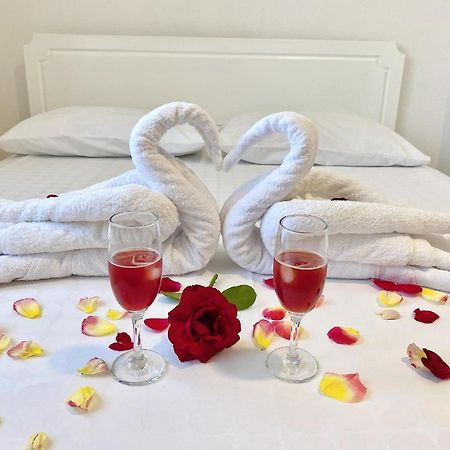 Vila Arlind Hotel Vlorë Екстериор снимка