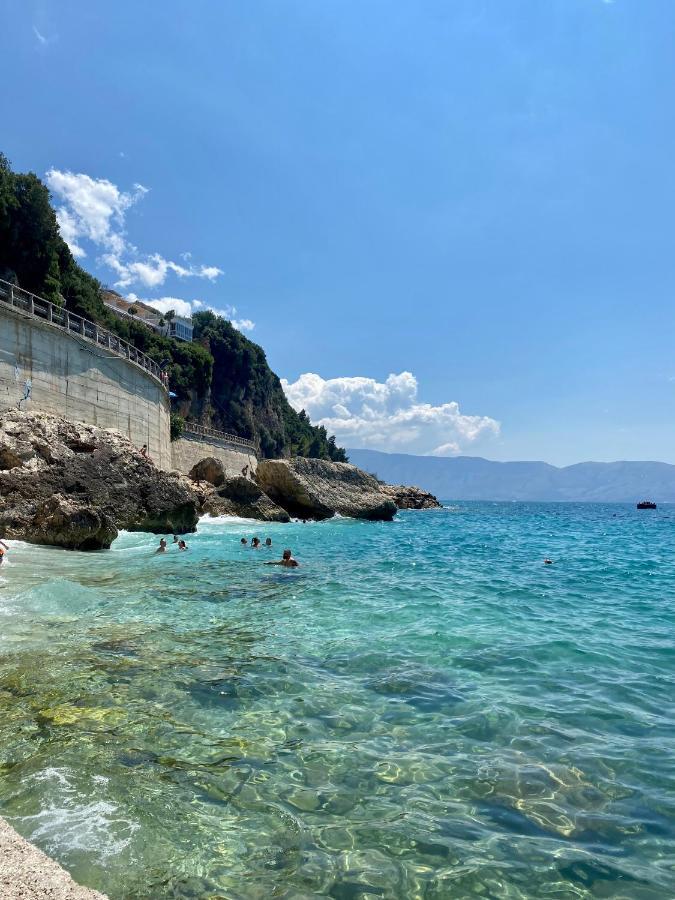 Vila Arlind Hotel Vlorë Екстериор снимка