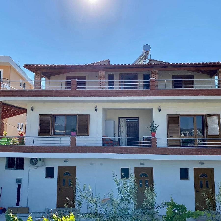 Vila Arlind Hotel Vlorë Екстериор снимка